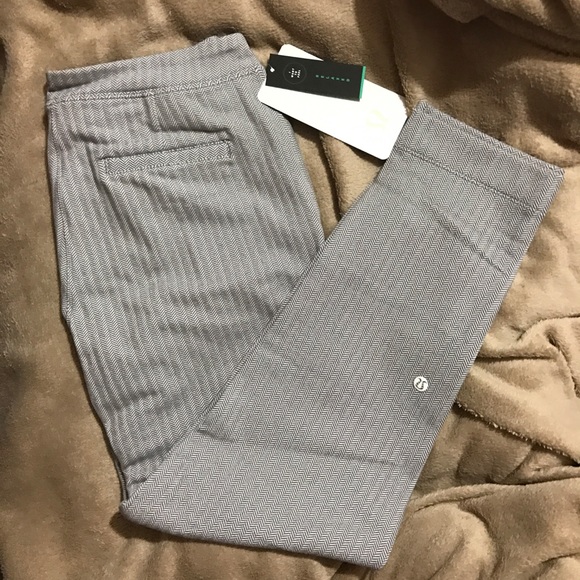 Lululemon Jet Crop Slim Bottom - Picture 5 of 7